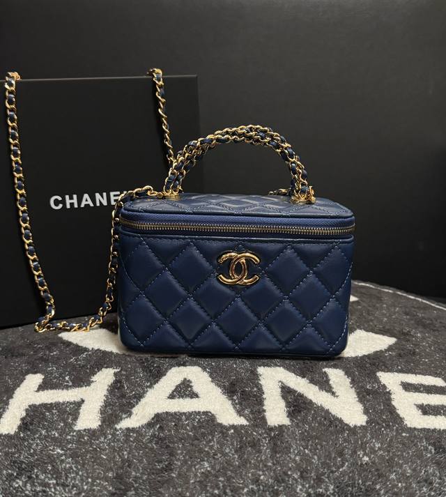 Ohanel 24B最新款 交叉手柄 链条长方盒子包 Ap4168Y 尺寸17X9.5X8 065