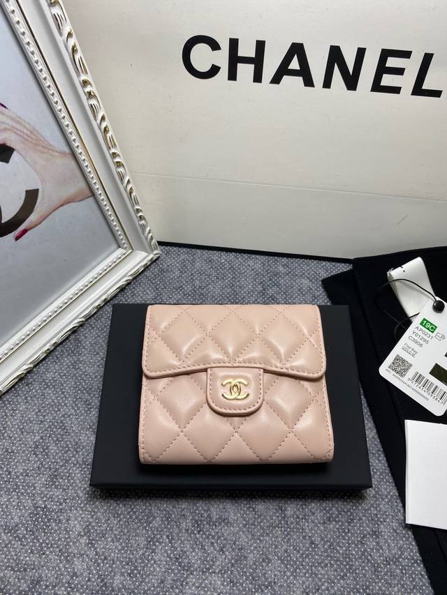 Chanel.型号1070、进口原版平纹小羊皮:尺寸12*10*3.5、 Chanel.型号1070、进口原版平纹小羊皮:尺寸12*10*3.5、