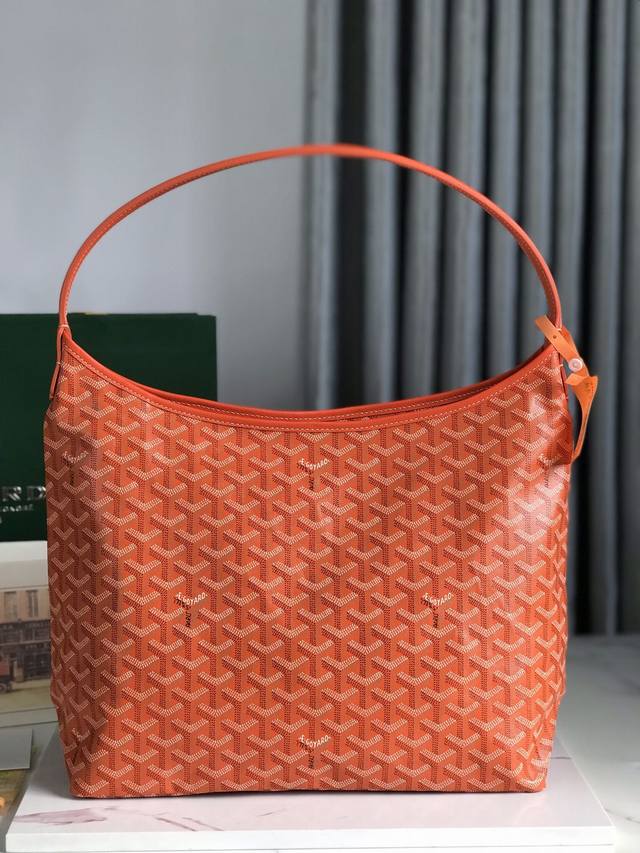 正品级 Goyard Hobo Bohème 流浪包腋下包，灵感来自波西米亚流浪的生活哲学，两大王牌saint Louis Artois系列托特包的综合体，内置