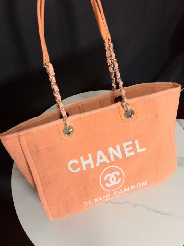 款号:67001: 新款子母包,沙滩牛仔帆布包:经典旅游购物袋系列经典的沙滩包真的不要太香,百搭、自重还很合适,,对版刺绣logo可拆卸单独使用,内里容量巨大, 款号:67001: 新款子母包,沙滩牛仔帆布包:经典旅游购物袋系列经典的沙滩包真的不要太香,百搭、自重还很合适,,对版刺绣logo可拆卸单独使用,内里容量巨大,