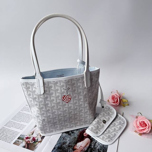 Mini购物袋，狗牙包，超级无敌网红包包，休闲时尚，百搭款，容量大，原版皮，原版五金，尺寸20*10*19.5