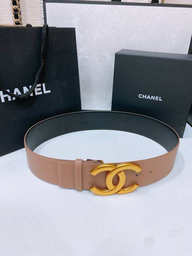 小香chanel 顶级高端版本走秀款腰封出货,复古金扣 双面进口小牛皮腰带 简约 经典 手感柔软 5.5Cm宽度, 小香chanel 顶级高端版本走秀款腰封出货,复古金扣 双面进口小牛皮腰带 简约 经典 手感柔软 5.5Cm宽度,
