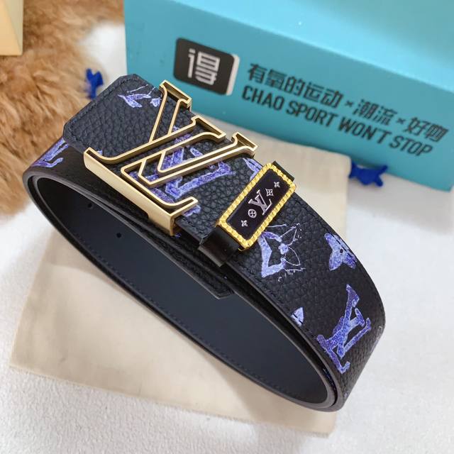 配送图片款免税代购专供包装,专供各大代购平台,Lv家正版高端货,纯钢精品扣,正版复刻,经典版型高档时尚 ,对版车线,宽度4.0Cm 专柜买版开模定制 配送图片款免税代购专供包装,专供各大代购平台,Lv家正版高端货,纯钢精品扣,正版复刻,经典版型高档时尚 ,对版车线,宽度4.0Cm 专柜买版开模定制