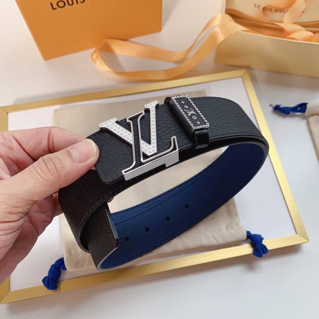 Lv路易威登系列原单高端私货专供，正版开模 此款腰带双面采用意大利原厂定制进口牛皮带身 修边新款精密电镀标志性五金搭扣 对版专柜足宽40Mm 实物拍摄，品质保真