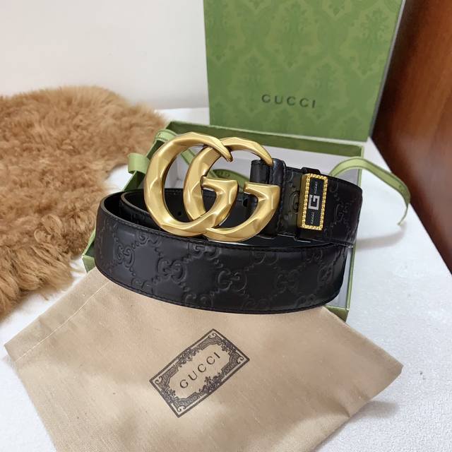 古奇正版官网同步，精品纯钢腐蚀花纹双g扣，油蜡皮压花，精细钢印logo，经典版型高档时尚 ，对版车线，宽度3.8 Cm 专柜最新版买版开模定制