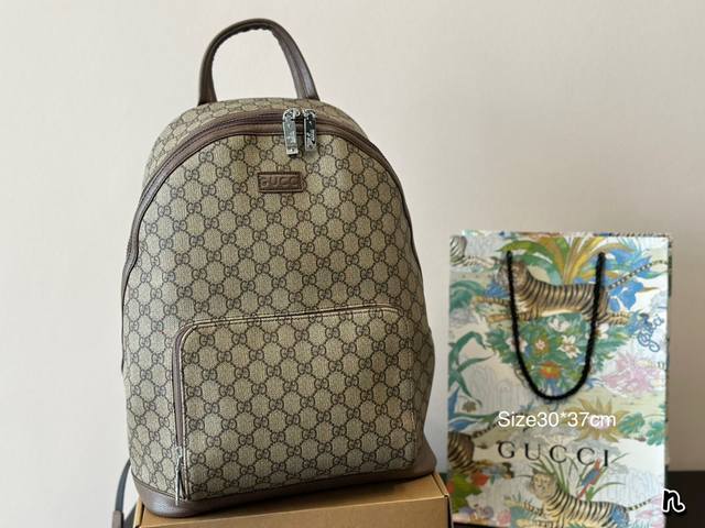 Size：30*37Cm Gucci大容量 台湾进口pvc 超高清五金logo标志、 专用里内里 可以出门去旅行 搜索 Gg双肩包