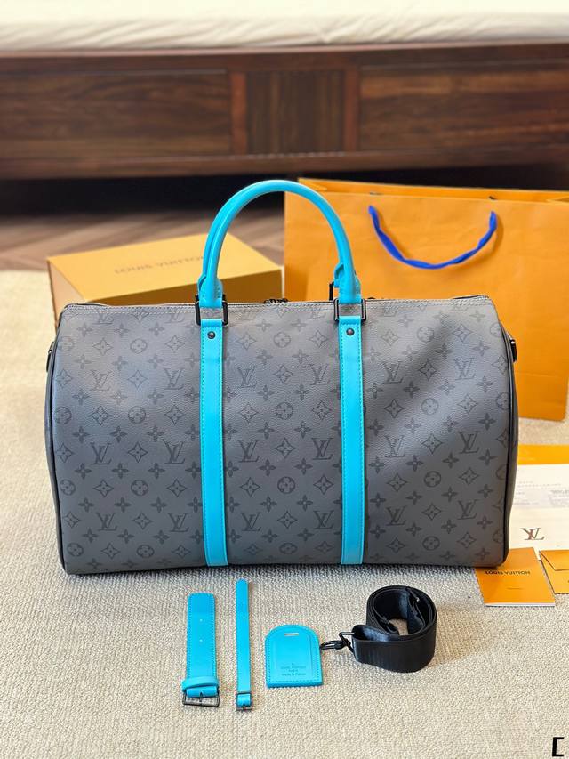 Lv Keepall Bandouliere 50旅行袋 超酷中lv Keepall老花旅行袋 Lvkeepall 出差旅行最常用的一只包 这是超酷的一只包 可
