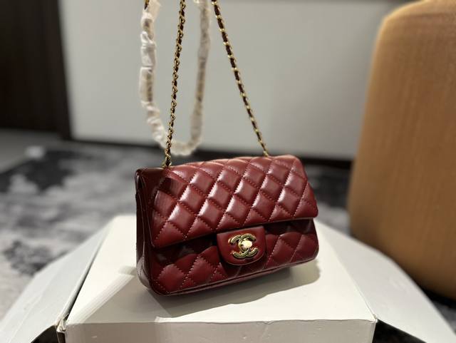 Cf 大mini 全套折叠盒密封包装 香奈儿 Chanel 菱格方胖子 夏季爆款 经典方胖子链条包手感超级好 原版五金 超级大牌 以华丽高贵的外形成为当下最炙手