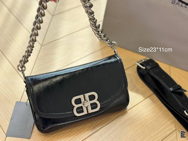 折叠盒 Bb Soft 时尚的轮回 没错了 多种背法斜挎/腋下挎/一肩斜挎一肩银链挎/银链腋下挎/手拎不说了太爱了 23*11 折叠盒 Bb Soft 时尚的轮回 没错了 多种背法斜挎/腋下挎/一肩斜挎一肩银链挎/银链腋下挎/手拎不说了太爱了 23*11