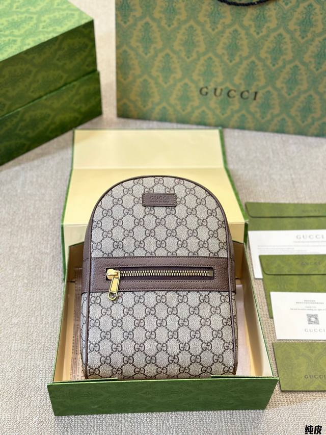 Gucci 新品双肩包 原版品质！精工制作 Gucci 古奇 经典调配件 Gucci 古奇最新火款 注意！细节 这款购物袋 将标志性图案与经典印花相结合这种经典