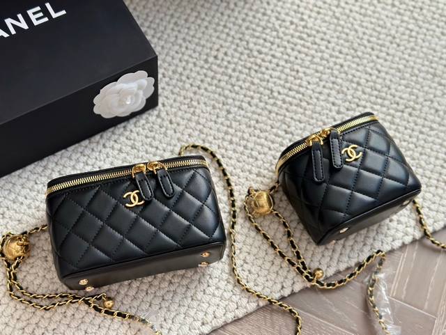 配盒 升级版 尺寸：10*9Cm 迷你 18*10Cm 大 小香家 口红包黑色 金球 盒子包 高品质！很高级！ 美出高级感！ 放不下手机！ 迷你