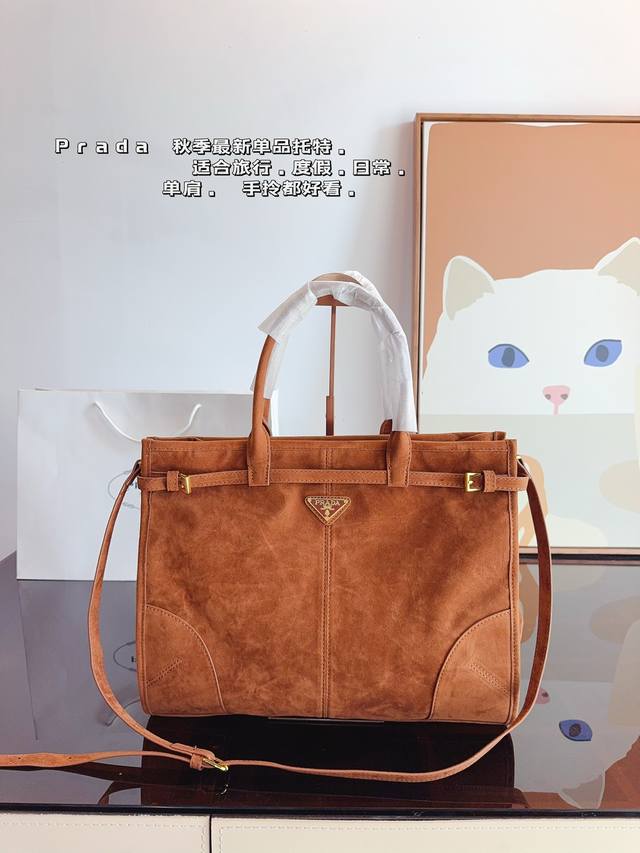 配折叠盒子 羊皮 Chanel 香奈儿cf 包 超火爆时尚单品 高版本 做工精细 进口五金 让你无论是夏天还是冬天都能背上它出门 是不是性价比超级高 随便凹造型 配折叠盒子 羊皮 Chanel 香奈儿cf 包 超火爆时尚单品 高版本 做工精细 进口五金 让你无论是夏天还是冬天都能背上它出门 是不是性价比超级高 随便凹造型