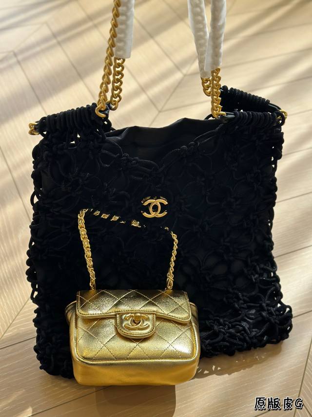 Chanel新品购物袋 牛皮质地 时装 休闲 不挑衣服 尺寸31*33Cm