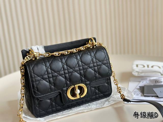 全套包装 Dior New 新款dior Jolie 手提包 2024春夏新品，小牛皮材质，兼具优雅气质与实用功能，藤格纹多层设计，容量最佳！搭配可拆卸手柄与可