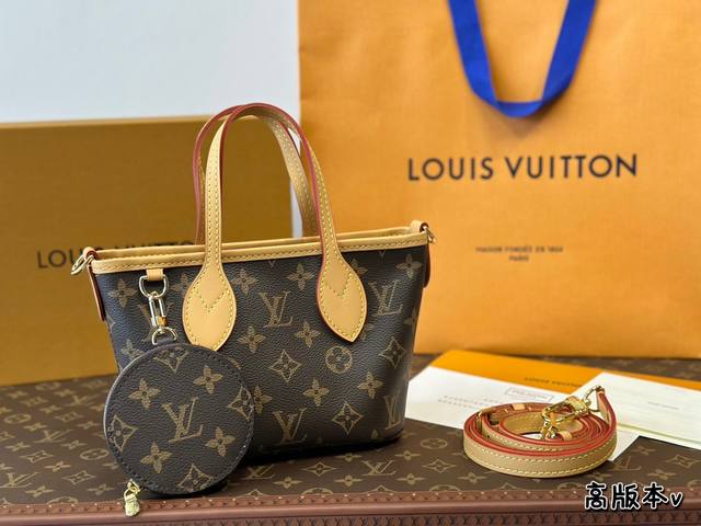 原单 实用通勤又百搭,上班族必备的neverfull居然出新尺寸了 这回 Louis Vuitton 将它缩小重新诠释或许成为八月最有潜力的it Bag今年的新 原单 实用通勤又百搭,上班族必备的neverfull居然出新尺寸了 这回 Louis Vuitton 将它缩小重新诠释或许成为八月最有潜力的it Bag今年的新