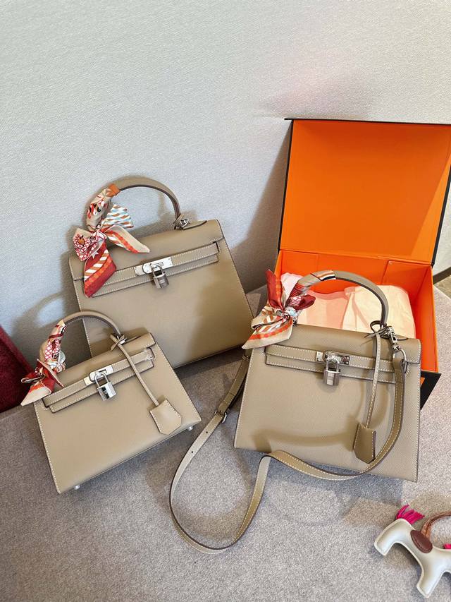 头层牛皮 送小马丝巾 大号 全套包装 尺寸28.22 中号 全套包装 尺寸25.19 小号 全套包装 尺寸22.14 爱马仕kelly二代凯莉包 高级感满满 经 头层牛皮 送小马丝巾 大号 全套包装 尺寸28.22 中号 全套包装 尺寸25.19 小号 全套包装 尺寸22.14 爱马仕kelly二代凯莉包 高级感满满 经