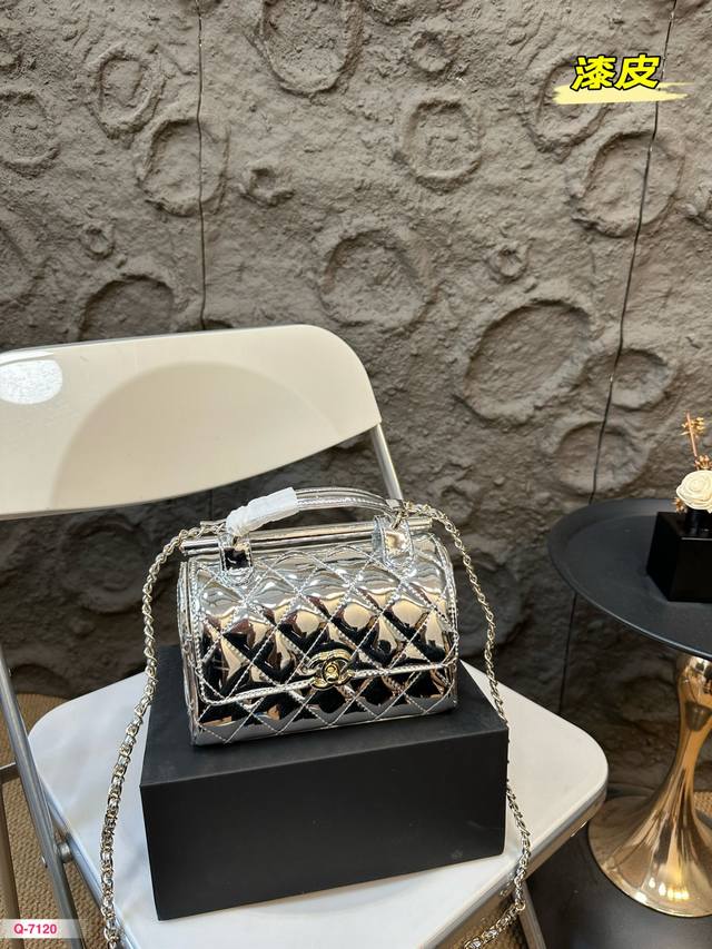 配折叠盒 尺寸18.13 香奈儿 新款漆皮盒子包 百搭经典精致的一只 真的超级无敌巨可爱 仙气满满 小姐姐日常必入款