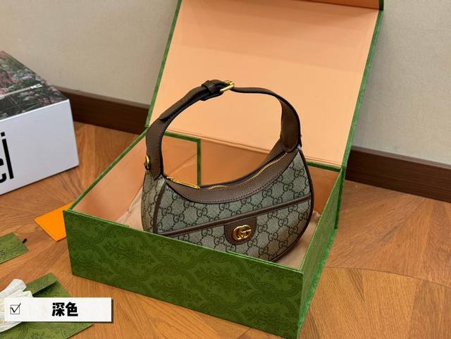 配折叠盒飞机盒 Size：21.12Cm 古奇新款月牙包 质感感人，尺寸完美， 还可以任意更换搭配不同造型而且容量还非常好！ 最新一季爆款！