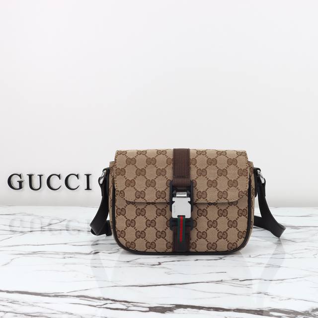 批 专柜品质,原厂皮,款号802100杏布啡皮尺寸:宽20X高14X侧宽6.5。现货出货! 批 专柜品质,原厂皮,款号802100杏布啡皮尺寸:宽20X高14X侧宽6.5。现货出货!