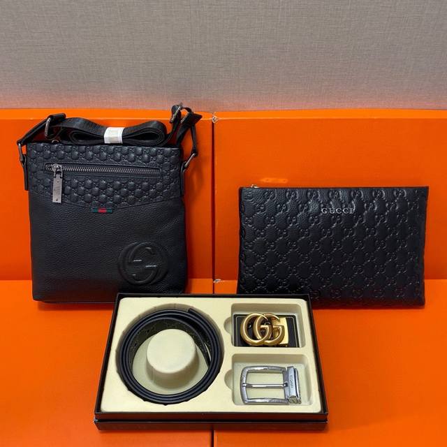 古驰gucci 头层皮质组合礼盒包装腰带俩款包包超级组合 公文包包是很实用的选择。手提包日常是非常适合的。 双扣皮带:头层皮质带身搭配3.5Cm广州原版扣头 尺 古驰gucci 头层皮质组合礼盒包装腰带俩款包包超级组合 公文包包是很实用的选择。手提包日常是非常适合的。 双扣皮带:头层皮质带身搭配3.5Cm广州原版扣头 尺