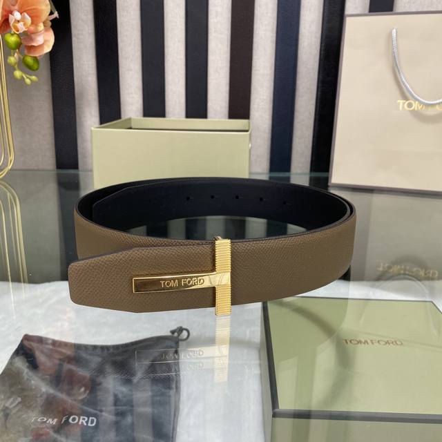 高端品质,实物拍摄 批 配全套礼盒 汤姆福特最新网红爆款双面头层牛皮配原装盒专柜同步3.8宽新款上市了,原版牛皮,搭配钢扣,优雅,大方用的方便。谢谢你转载。 高端品质,实物拍摄 批 配全套礼盒 汤姆福特最新网红爆款双面头层牛皮配原装盒专柜同步3.8宽新款上市了,原版牛皮,搭配钢扣,优雅,大方用的方便。谢谢你转载。