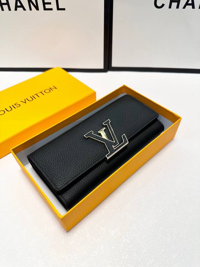 颜色 黑色尺寸 19X10Lv 专柜最新款火爆登场!做工精致, 媲美专柜!多功能小钱包,内隔丰富,超级实用 颜色 黑色尺寸 19X10Lv 专柜最新款火爆登场!做工精致, 媲美专柜!多功能小钱包,内隔丰富,超级实用