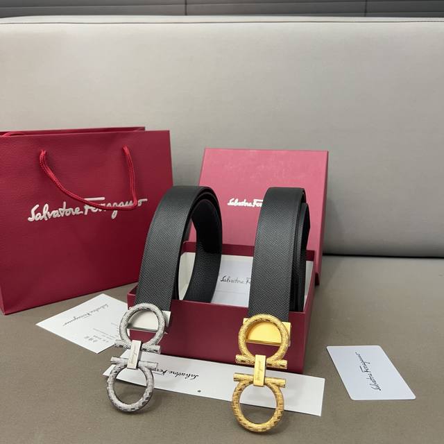 Ferragamo 菲拉格慕 钢扣牛皮腰带 男士经典款皮带 多色可选 时装搭配必备款 优质扣头 采用原厂牛皮带身 高品质全套包装 礼盒 礼袋 小票