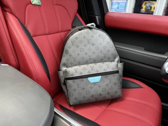 升级版 高端货 新款 “ Louis Vuitton ”Lv双肩包 路易威登书包 登山包 M11641 Louis Vuitton Discovery 黑色调硬 升级版 高端货 新款 “ Louis Vuitton ”Lv双肩包 路易威登书包 登山包 M11641 Louis Vuitton Discovery 黑色调硬