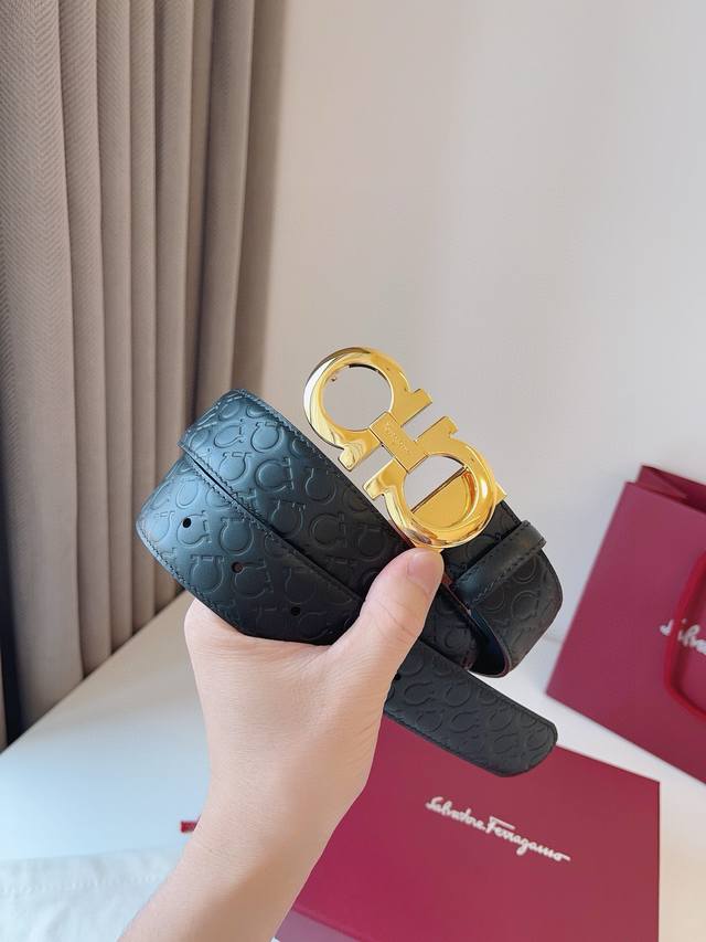 Ferragamo.菲拉格慕 全套包装 宽度3.5Cm 高级定制款男士皮带 双面进口牛皮 可双面使用 自行选择搭配 真材实料 很有质感 时尚经典不失风范 搭配精 Ferragamo.菲拉格慕 全套包装 宽度3.5Cm 高级定制款男士皮带 双面进口牛皮 可双面使用 自行选择搭配 真材实料 很有质感 时尚经典不失风范 搭配精