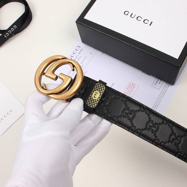 Gucci配送专柜全套礼盒包装!專櫃獨家品質!演繹時尚經典 搭配经典爆款扣!宽度3.8! Gucci配送专柜全套礼盒包装!專櫃獨家品質!演繹時尚經典 搭配经典爆款扣!宽度3.8!