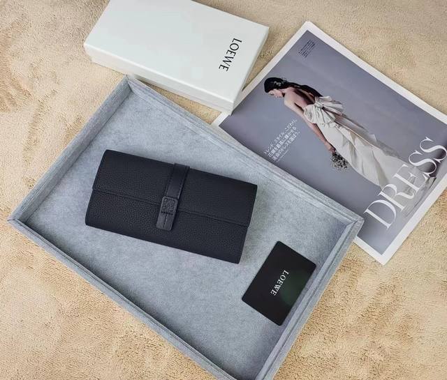 颜色 多色可选尺寸 19X10罗意威爆款牛皮长款钱包款式经典做工精细耐磨耐用手感极佳 颜色 多色可选尺寸 19X10罗意威爆款牛皮长款钱包款式经典做工精细耐磨耐用手感极佳