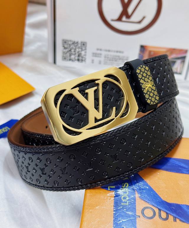 皮带：Lv..路易..威登顶级复刻. 腰带：原单品质百分百头层牛皮，保证真皮。雕花镂空工艺.真空电镀.永不掉色.24K纯钢扣纯手工编织系列双面可用专柜同等质量，