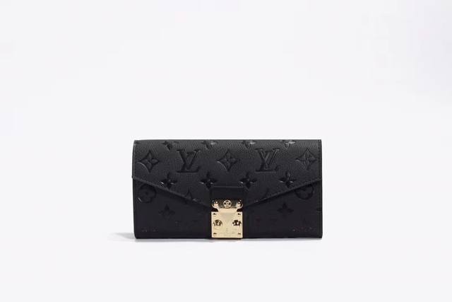 颜色 黑尺寸 19X10Metis 钱夹 Pochette Metis手袋的理想搭配,此款信封式钱夹由柔软的monogram Empreinte皮革裁制而成,采 颜色 黑尺寸 19X10Metis 钱夹 Pochette Metis手袋的理想搭配,此款信封式钱夹由柔软的monogram Empreinte皮革裁制而成,采