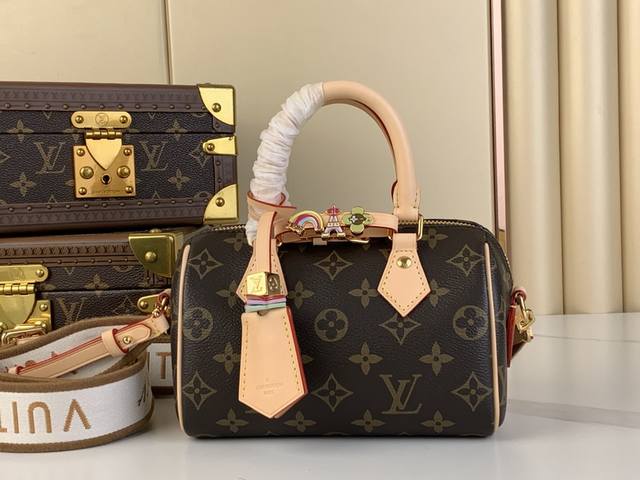 出厂价 Diy款 Speedy 18 手袋 M24598 老花 经典轮廓，为 Monogram Empreinte 粒面皮革压印 Monogram 图案，成就柔