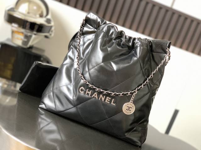 Chanel22Bag金币链条抽绳袋 亮面小牛皮复古五金 尺寸：42X39X8Cm 中号：3261