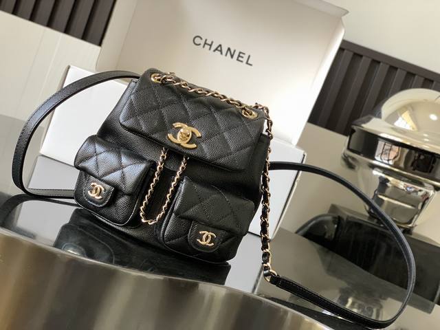 Chanel23P 超火爆duma背包 球纹牛皮香槟金五金 尺寸:17.5*16.5*10Cm 小号型号：3787