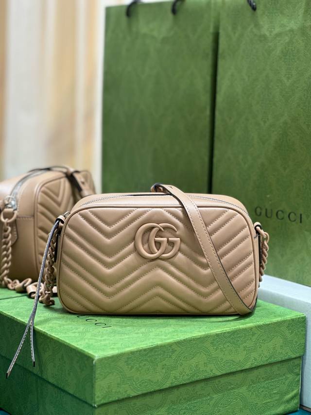 正品级 相机包 Marmont系列链条包版型手感灵魂全部都做出来了,相机包一直也是受欢迎的单品,无论款式还是实用性都名列购买清单前茅,不怕踩雷的单品,强推啊! 正品级 相机包 Marmont系列链条包版型手感灵魂全部都做出来了,相机包一直也是受欢迎的单品,无论款式还是实用性都名列购买清单前茅,不怕踩雷的单品,强推啊!