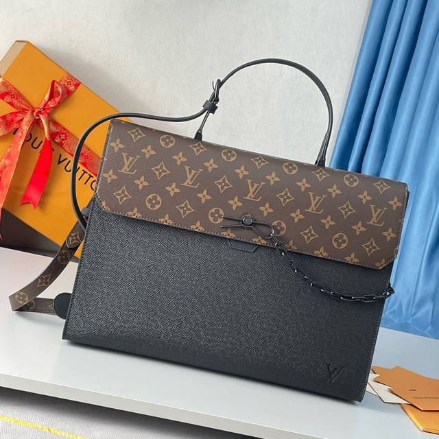 顶级原厂 M30591独家实拍！ 秋冬，Robusto 公文包在 Virgil Abloh 手中流露 Taga 皮革的雍容气度，老花十字纹链条手提肩带盖头男士大