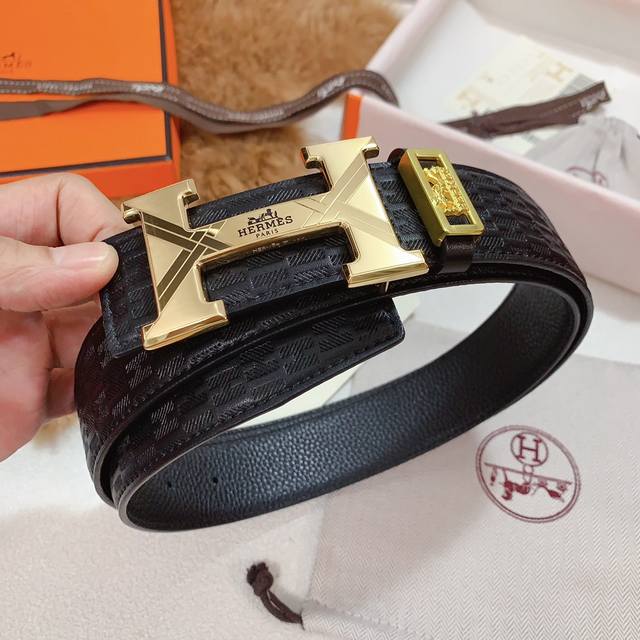 配正版包装，原单精品，爱仕精品钢扣，真空电镀马拉车精品打磨，正版同步， 压花皮纹清晰质感舒适 版型时尚高档 宽度3.8Cm 高清实拍大图 ，保质保量