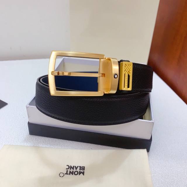 配图片款正版包装，万宝龙针扣系列，顶级原厂双面小牛皮拼色整张皮料切割制作，非常厚实饱满，精品镀钯针扣，正版同步， 皮纹清晰质感舒适，双面可用 版型时尚高档 宽度