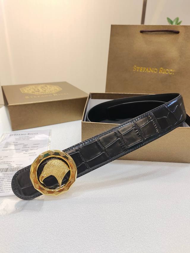 史蒂芬精品，原版头层鳄鱼纹牛皮搭配黑色头层小牛皮底，精品316纯钢扣鹰头挂扣，腰带宽度3.8Cm，做工精致，高档大气，对版开模