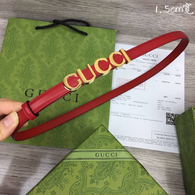 Gucci 双面意大利进口头层小牛皮,搭配真空电镀亮面字母纯铜扣,经典款式,专柜有售,市场顶级品质,支持验货 配送全套专柜包装,宽度 1.5Cm Gucci 双面意大利进口头层小牛皮,搭配真空电镀亮面字母纯铜扣,经典款式,专柜有售,市场顶级品质,支持验货 配送全套专柜包装,宽度 1.5Cm