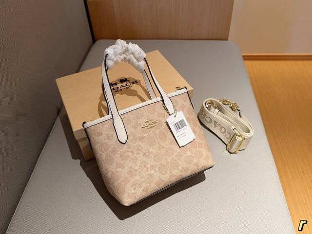 蔻驰coach Mini City Tote菜篮子 迷你购物袋 尺寸18×16×8 礼盒包装