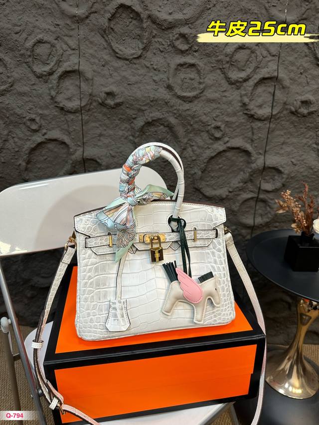 配折叠盒 爱马仕头层牛皮铂金包 背铂金包的季节来啦 金扣！原版品质 尺寸25.21Cm