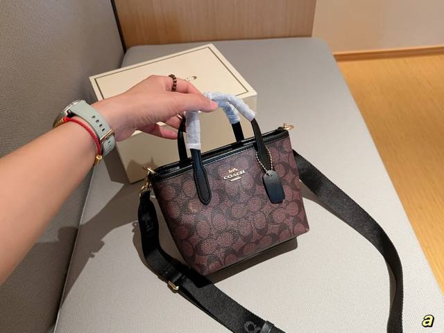 蔻驰coach City Mini Tote 迷你托特包购物袋菜篮子 尺寸16×14×8 礼盒包装