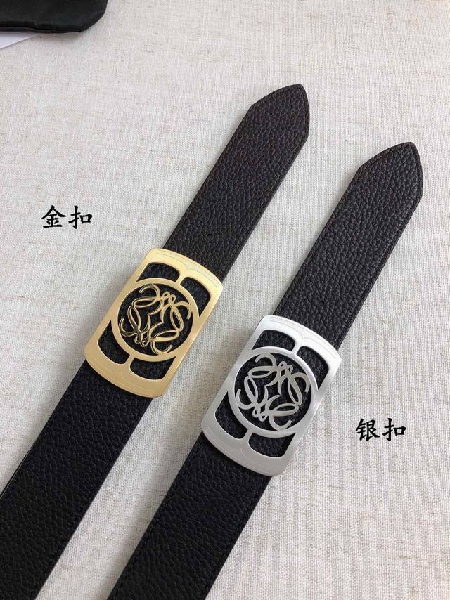 罗意威 Loewe 顶级原单专柜款 双面进口荔纹腰带，黑色配咖啡色，双面可用，搭配经典铜扣，宽度3.8Cm，工艺精湛、手感柔软、细腻，高端定制，永恒经典.