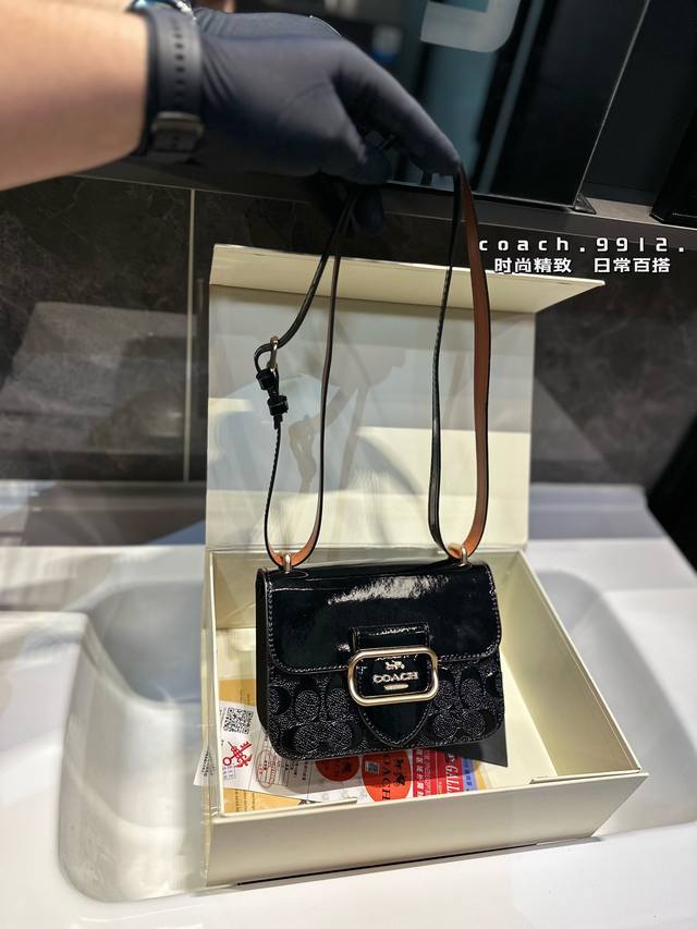 礼盒包装 蔻驰 Coach- Morgan Crossbody 今夏最in小方包 蔻驰coach#Coach， Morgan Square Crossbody
