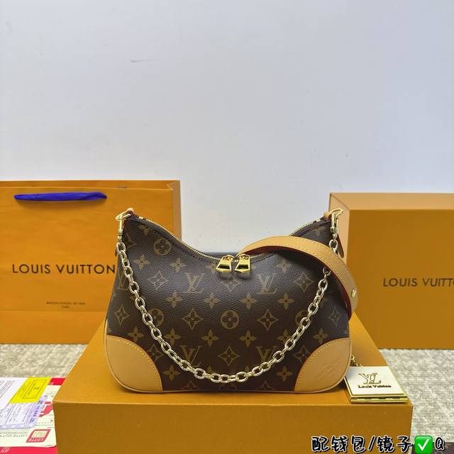 全套包装 Lv路易威登boulogne中古牛角包 经典老花配色，款式百搭！ 包身轻，不显臃肿 包内配零钱包镜子 两款肩带，背法多样～ 超级好搭配，实用性美貌兼具