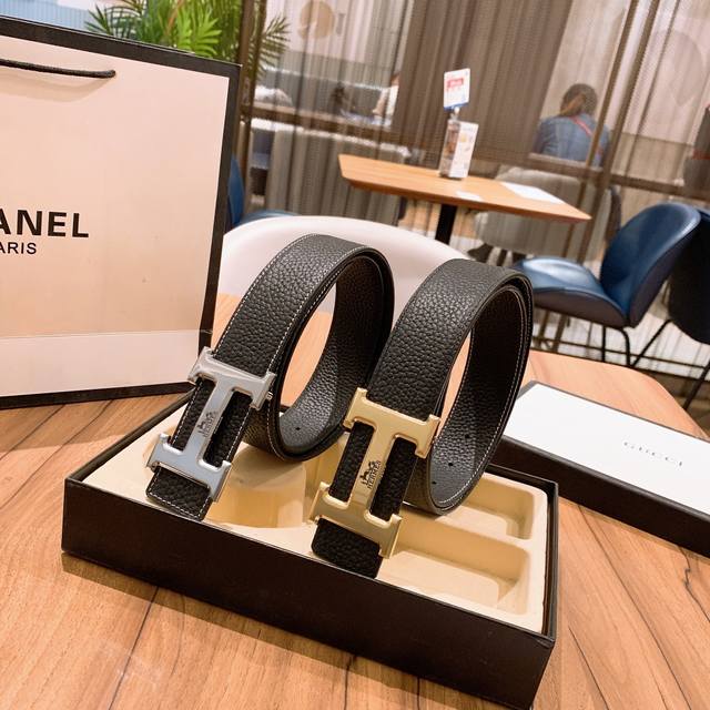 礼物 爱马仕最新款头层牛皮花纹设计 火爆全网 好货上手就知超级时尚款式。让你走到哪里都是焦点。设计独特，穿戴更舒适大气，品质非常好，高端客户入手。宽度3.8Cm