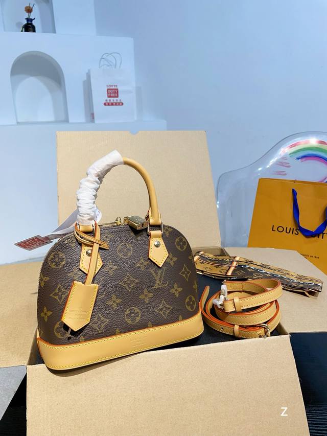 免税店包装 升级芯片版本 Lv 贝壳包 原版高品质 包包这款retiro 手袋以标志性的老花面料制成 经典永恒。优雅低调的外形设计和宽敞的包身更加入了实用性。
